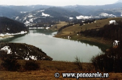 Lacul Zăton, iarna