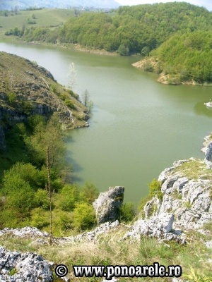 Lacul Zăton