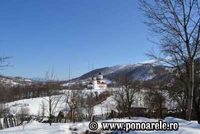 Ponoarele. Peisaj de iarnă. Biserica nouă